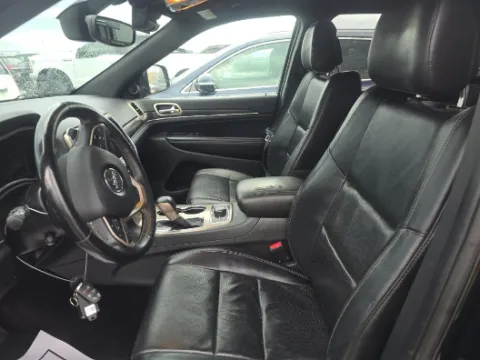 Another view of 2017 Jeep Grand Cherokee Limited for sale in Gurnee, IL at CarWise Gurnee