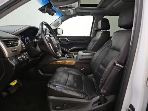 Another view of 2017 GMC Yukon XL Denali for sale in Gurnee, IL at CarWise Gurnee