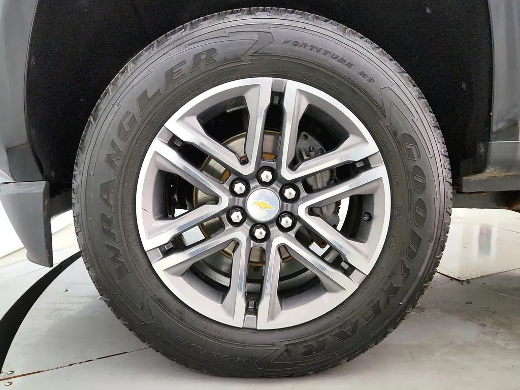 2019 Chevrolet Colorado LT - Photo 32