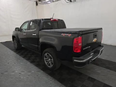 Photos of 2019 Chevrolet Colorado LT for sale in Gurnee, IL at CarWise Gurnee