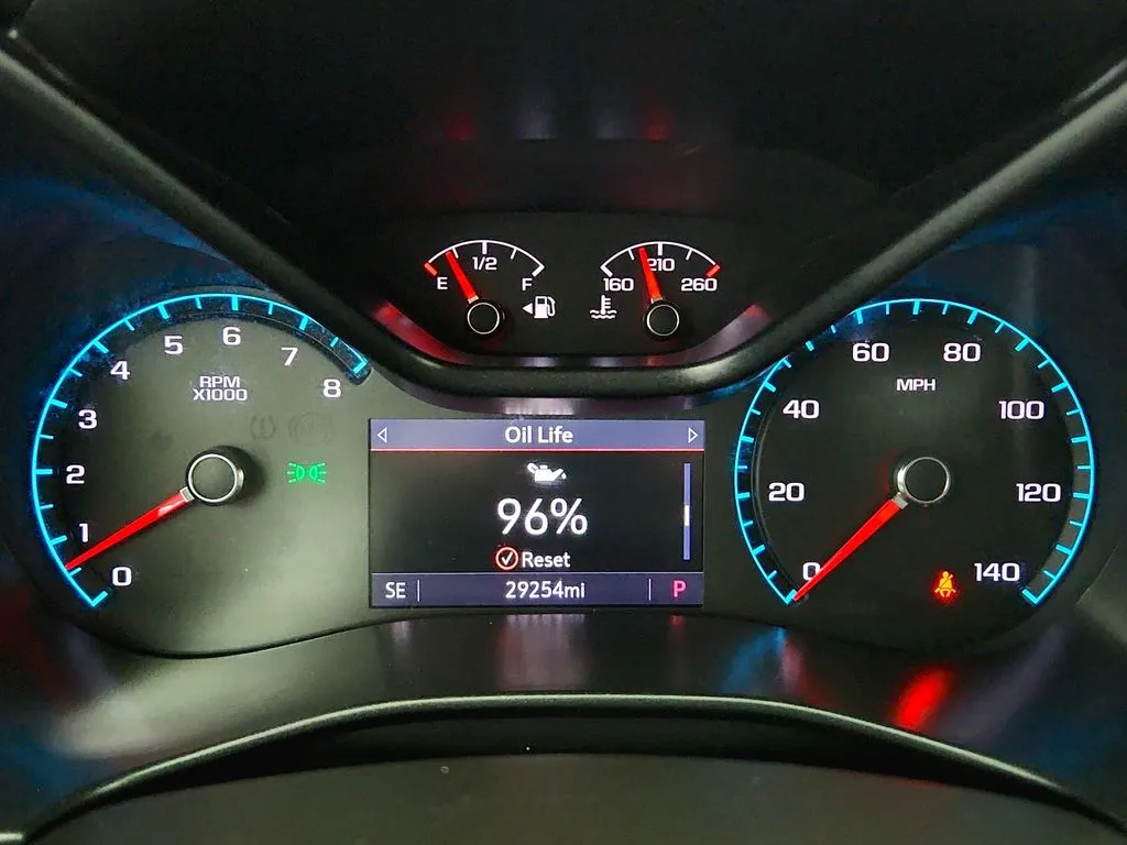 2019 Chevrolet Colorado LT - Photo 12