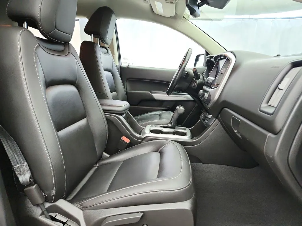 2019 Chevrolet Colorado LT - Photo 27