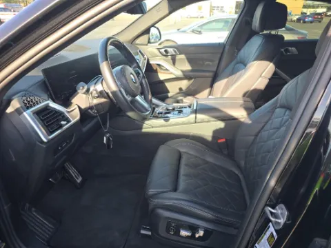 Another view of 2025 BMW X6 xDrive40i for sale in Gurnee, IL at CarWise Gurnee