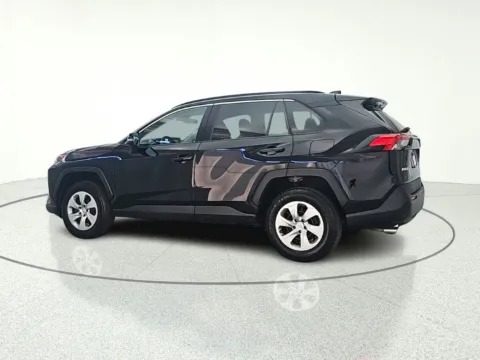 More photos of 2019 Toyota RAV4 LE at CarWise Gurnee, IL
