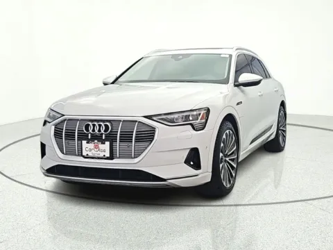Photos of 2019 Audi e-tron Prestige for sale in Gurnee, IL at CarWise Gurnee