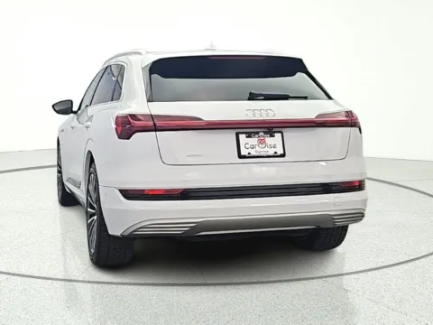 More photos of 2019 Audi e-tron Prestige at CarWise Gurnee, IL
