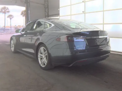 Photos of 2015 Tesla Model S 85D for sale in Gurnee, IL at CarWise Gurnee