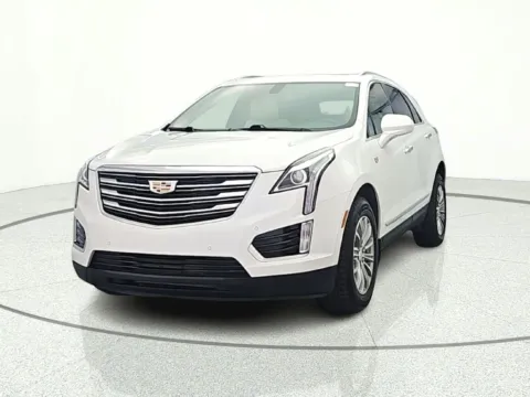 Photos of 2017 Cadillac XT5 Luxury for sale in Gurnee, IL at CarWise Gurnee