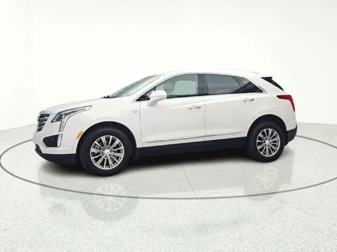 More photos of 2017 Cadillac XT5 Luxury at CarWise Gurnee, IL