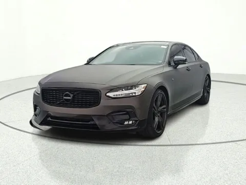 Photos of 2020 Volvo S90 T6 R-Design for sale in Gurnee, IL at CarWise Gurnee