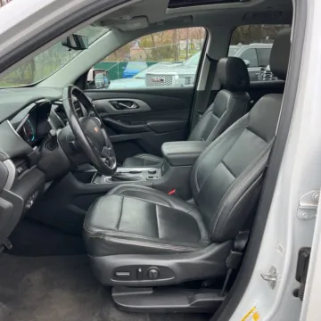 Another view of 2019 Chevrolet Traverse 3LT for sale in Gurnee, IL at CarWise Gurnee