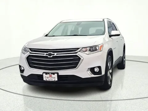 Photos of 2019 Chevrolet Traverse 3LT for sale in Gurnee, IL at CarWise Gurnee