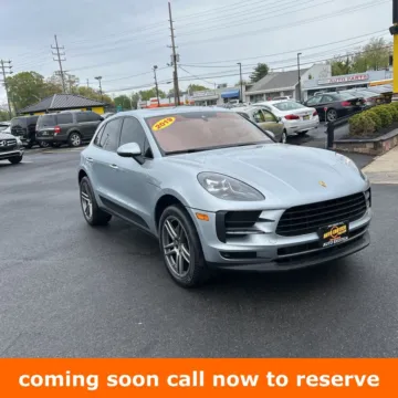 Silver 2019 Porsche Macan for sale in Gurnee, IL