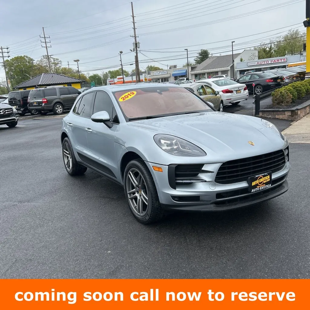 Silver 2019 Porsche Macan for sale in Gurnee, IL