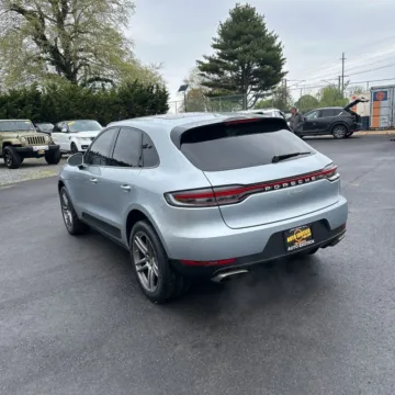 Photos of 2019 Porsche Macan for sale in Gurnee, IL at CarWise Gurnee