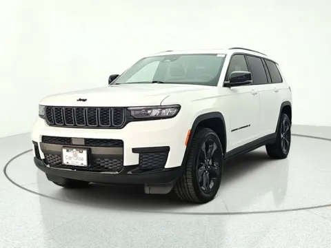 Photos of 2021 Jeep Grand Cherokee L Altitude for sale in Gurnee, IL at CarWise Gurnee