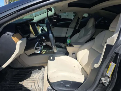Another view of 2018 Tesla Model S 75D for sale in Gurnee, IL at CarWise Gurnee