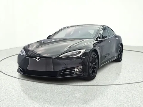 Photos of 2018 Tesla Model S 100D for sale in Gurnee, IL at CarWise Gurnee