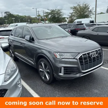 Gray 2020 Audi Q7 55 Premium Plus for sale in Gurnee, IL