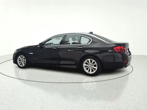 More photos of 2016 BMW 5 Series 528i xDrive at CarWise Gurnee, IL