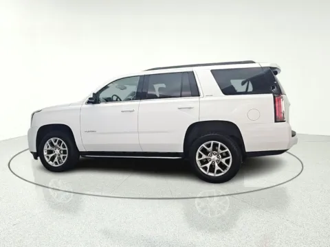 More photos of 2019 GMC Yukon SLE at CarWise Gurnee, IL