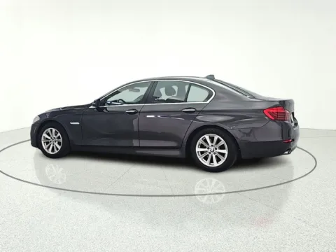 More photos of 2016 BMW 5 Series 528i xDrive at CarWise Gurnee, IL
