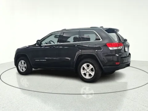 More photos of 2016 Jeep Grand Cherokee Laredo at CarWise Gurnee, IL