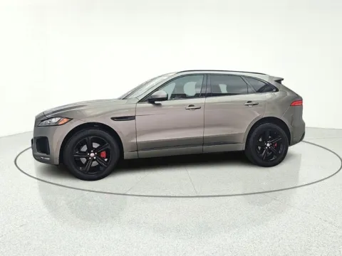 Another view of 2018 Jaguar F-PACE S for sale in Gurnee, IL at CarWise Gurnee
