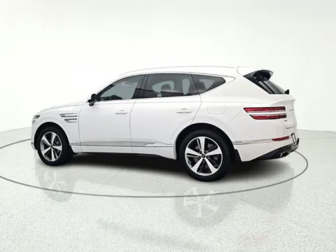 More photos of 2022 Genesis GV80 3.5T Advanced + at CarWise Gurnee, IL