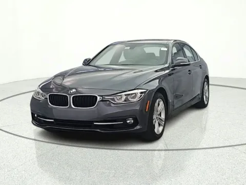 Photos of 2018 BMW 3 Series 330i xDrive for sale in Gurnee, IL at CarWise Gurnee