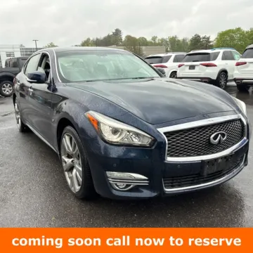 Blue 2016 INFINITI Q70L 3.7X for sale in Gurnee, IL