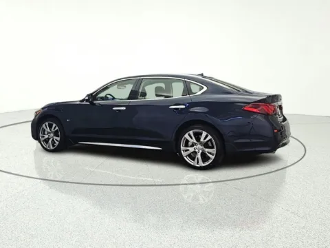 More photos of 2016 INFINITI Q70L 3.7X at CarWise Gurnee, IL