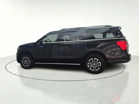 More photos of 2023 Ford Expedition Max XLT at CarWise Gurnee, IL
