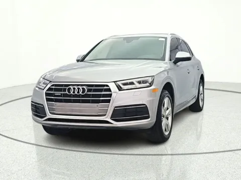 Photos of 2019 Audi Q5 2.0T Premium Plus for sale in Gurnee, IL at CarWise Gurnee