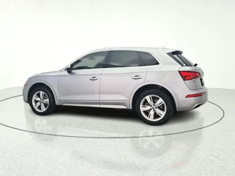 More photos of 2019 Audi Q5 2.0T Premium Plus at CarWise Gurnee, IL