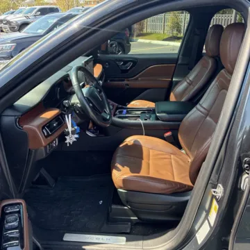 Another view of 2021 Lincoln Aviator Reserve for sale in Gurnee, IL at CarWise Gurnee