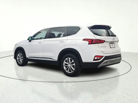 More photos of 2019 Hyundai Santa Fe SE at CarWise Gurnee, IL