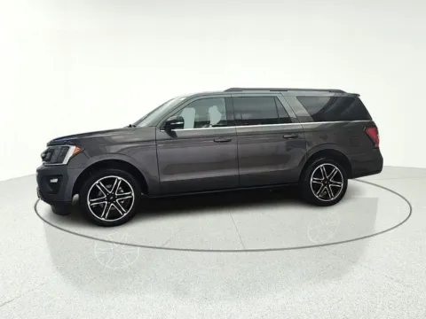 More photos of 2021 Ford Expedition Max Limited at CarWise Gurnee, IL