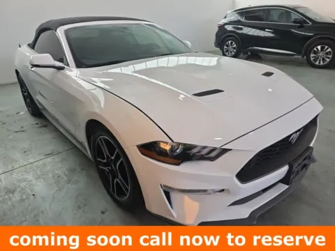White 2019 Ford Mustang EcoBoost Premium for sale in Gurnee, IL