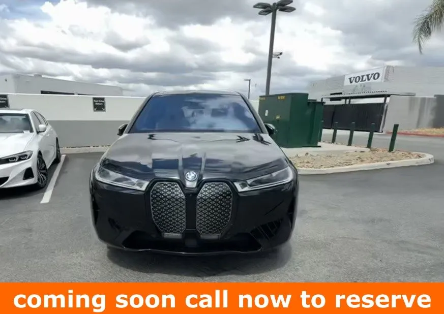2023 BMW iX xDrive50's photo