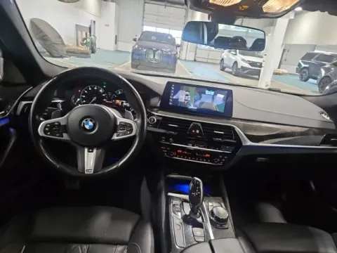 Another view of 2018 BMW 5 Series M550i xDrive for sale in Gurnee, IL at CarWise Gurnee