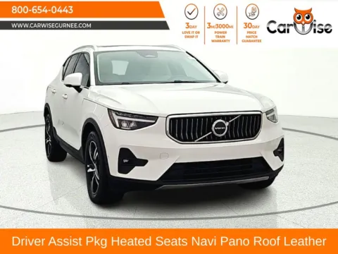 White 2023 Volvo XC40 B5 Plus Bright Theme for sale in Gurnee, IL
