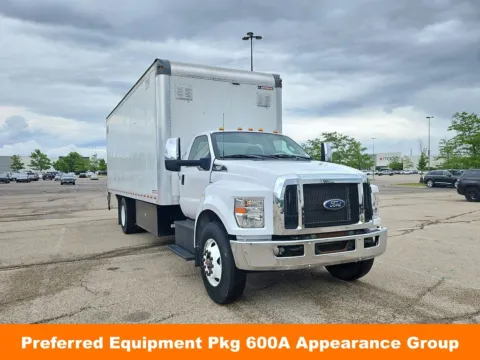 White 2023 Ford F-650SD for sale in Gurnee, IL