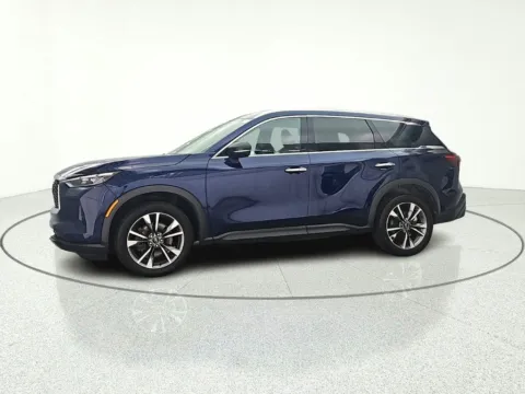 More photos of 2023 INFINITI QX60 LUXE at CarWise Gurnee, IL