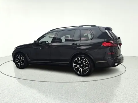 More photos of 2021 BMW X7 xDrive40i at CarWise Gurnee, IL