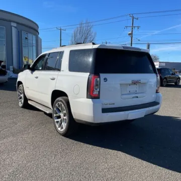 Photos of 2017 GMC Yukon SLT for sale in Gurnee, IL at CarWise Gurnee