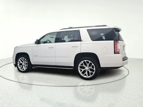 More photos of 2017 GMC Yukon SLT at CarWise Gurnee, IL