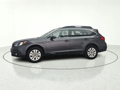 Another view of 2019 Subaru Outback 2.5i Premium for sale in Gurnee, IL at CarWise Gurnee