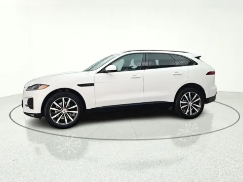 More photos of 2023 Jaguar F-PACE P250 S at CarWise Gurnee, IL