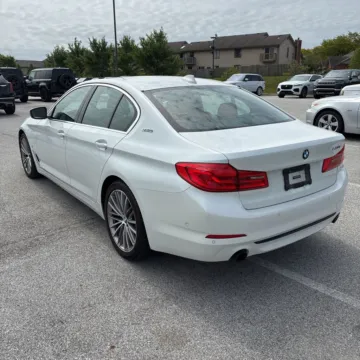Photos of 2019 BMW 5 Series 530e xDrive iPerformance for sale in Gurnee, IL at CarWise Gurnee